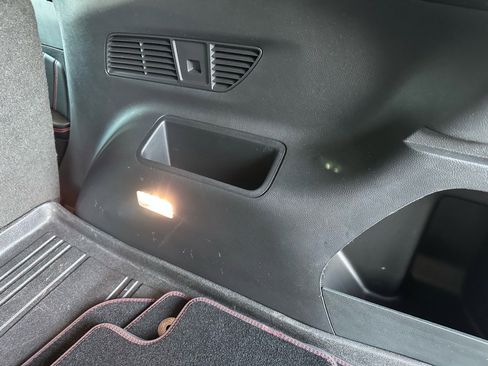 Used 2024 Ford Edge ST-Line w/ Class II Trailer Tow Package image 25