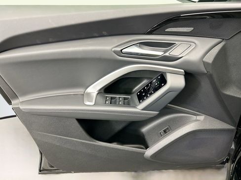 Used 2025 Audi Q5 Premium Plus image 24