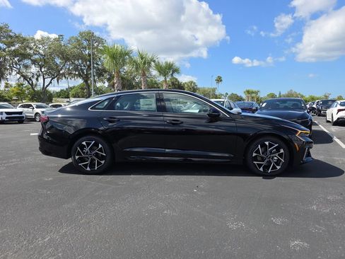 New 2026 Kia K5 EX image 9