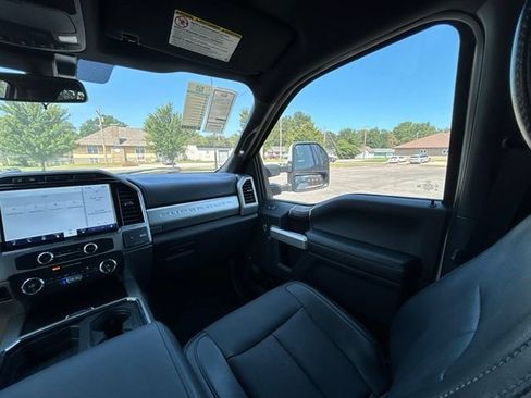 Used 2022 Ford F250 Lariat w/ Lariat Value Package AWD/4WD image 54