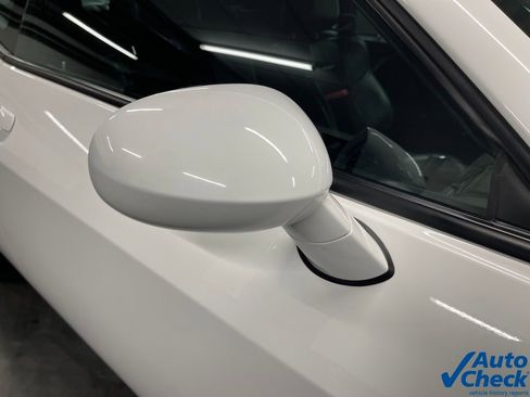 Used 2014 Dodge Challenger SRT8 image 26