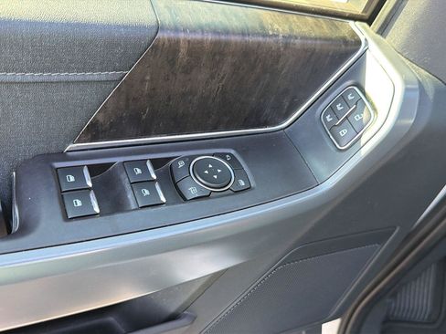 Used 2022 Ford F150 Lariat AWD/4WD image 32