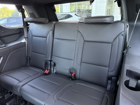 New 2026 GMC Yukon Denali w/ Denali Reserve Package AWD/4WD image 7