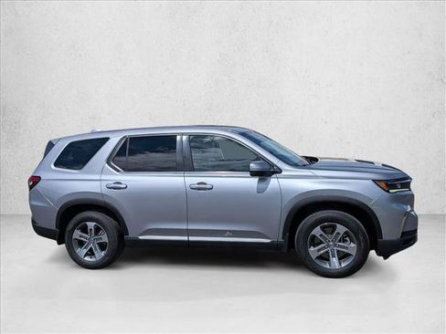 Used 2024 Honda Pilot EX-L image 4
