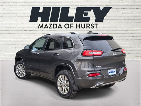 Used 2018 Jeep Cherokee Overland w/ Heavy Duty Protection Group image 4