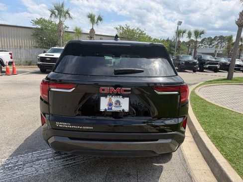Used 2025 GMC Terrain Elevation AWD/4WD image 5