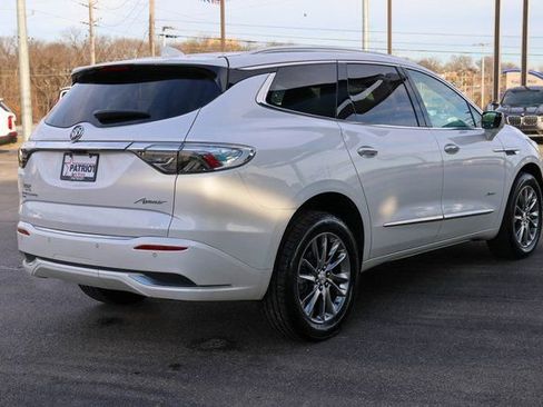 Used 2022 Buick Enclave Avenir w/ Avenir Technology Package AWD/4WD image 3