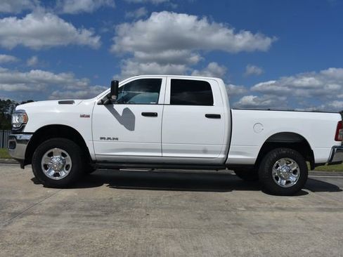 Used 2022 RAM 2500 Tradesman w/ Chrome Appearance Group image 3
