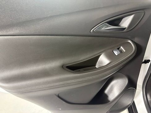 Used 2024 Buick Encore GX Sport Touring FWD image 36