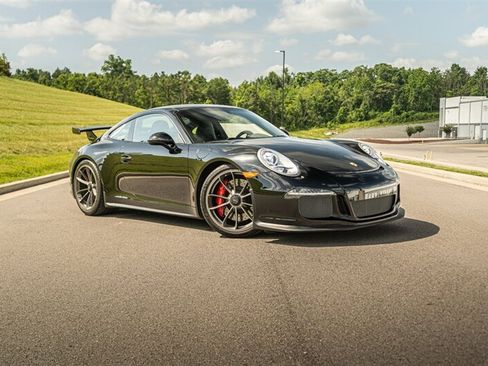 Used 2015 Porsche 911 GT3 RWD image 96