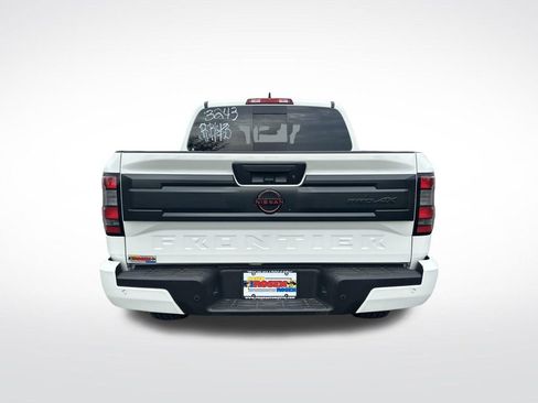 New 2025 Nissan Frontier PRO-4X AWD/4WD image 4