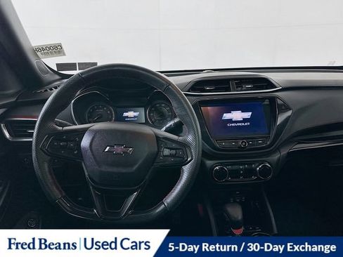 Used 2023 Chevrolet TrailBlazer RS w/ Sun and Liftgate Package image 24