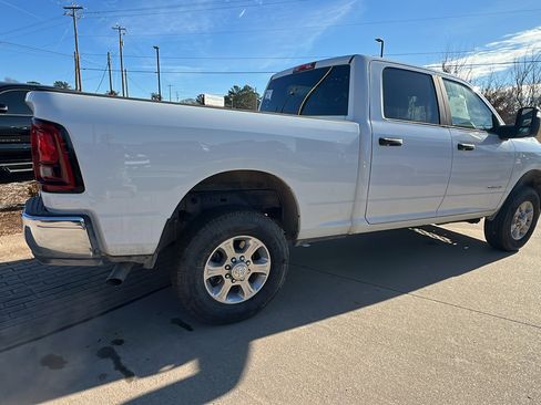 Used 2025 RAM 2500 Big Horn image 8