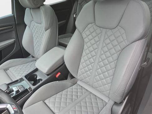 Certified 2025 Audi SQ5 Premium Plus w/ Premium Plus Package AWD/4WD image 21