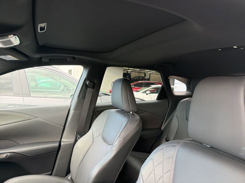 Certified 2025 Lexus RX 350h w/ Convenience Package image 9