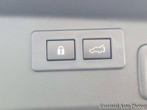 Certified 2026 Subaru Outback Limited XT AWD/4WD image 17