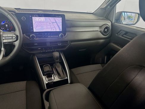 Used 2025 Chevrolet Colorado W/T w/ WT Convenience Package II image 23