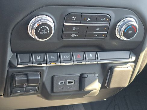 Used 2024 GMC Sierra 2500 Pro w/ 1SA Pro Safety Plus Package image 35