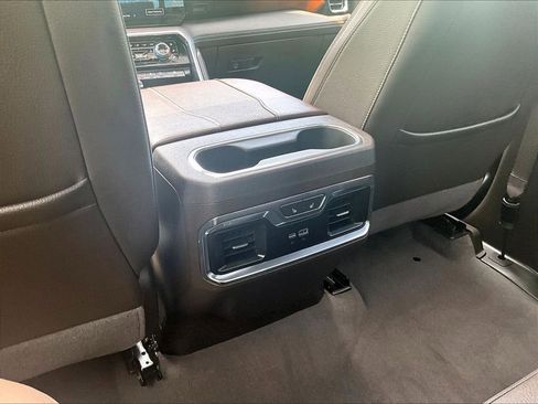 Used 2024 GMC Sierra 1500 Denali w/ Denali Reserve Package AWD/4WD image 28