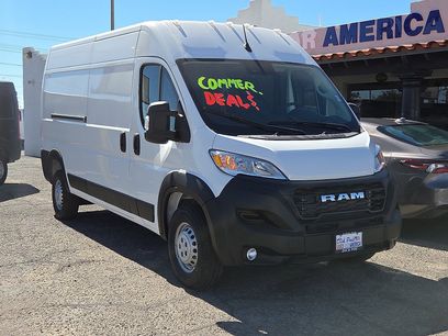 Used 2025 RAM ProMaster 2500 w/ Convenience Group