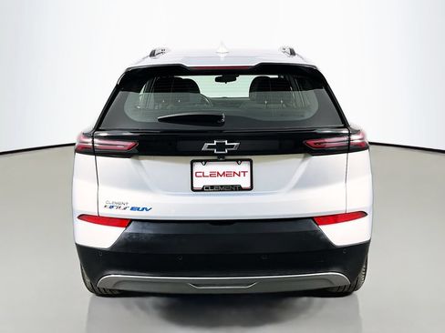 Used 2023 Chevrolet Bolt EUV LT w/ Driver Confidence Package FWD image 8