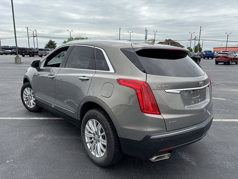 Used 2018 Cadillac XT5 Luxury w/ Driver Awareness Package AWD/4WD image 3