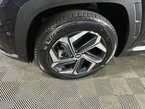 Certified 2024 Hyundai Tucson Limited AWD/4WD image 9