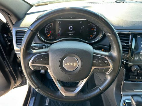 Used 2019 Jeep Grand Cherokee Limited w/ Luxury Group II image 24