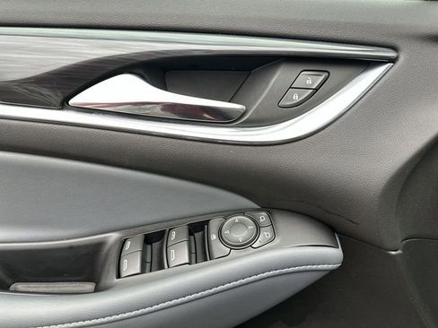 Used 2023 Buick Enclave Essence w/ Sport Touring Edition image 24