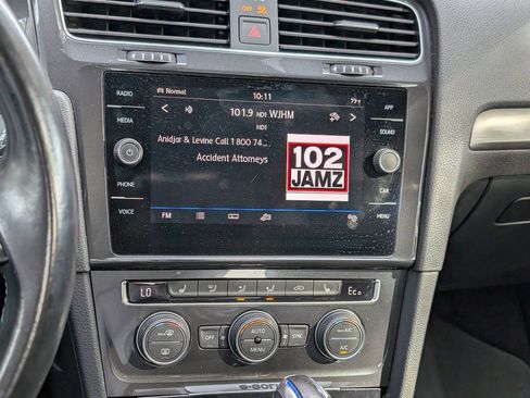 Used 2019 Volkswagen e-Golf SE w/ Driver Assistance Package image 26