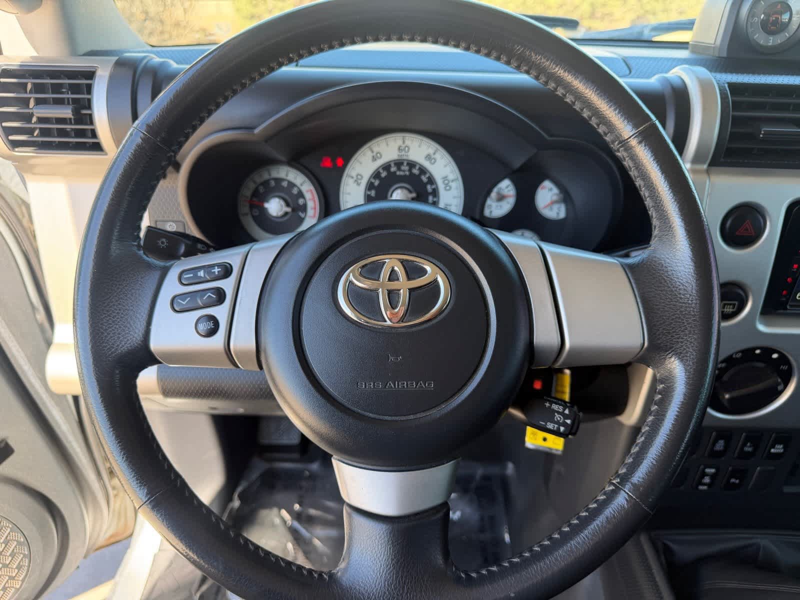Used 2007 Toyota FJ Cruiser 4WD w/ Upgrade Pkg 2 image 18