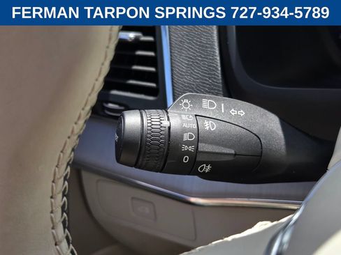 Certified 2025 Volvo XC90 B5 Core w/ Climate Package AWD/4WD image 35