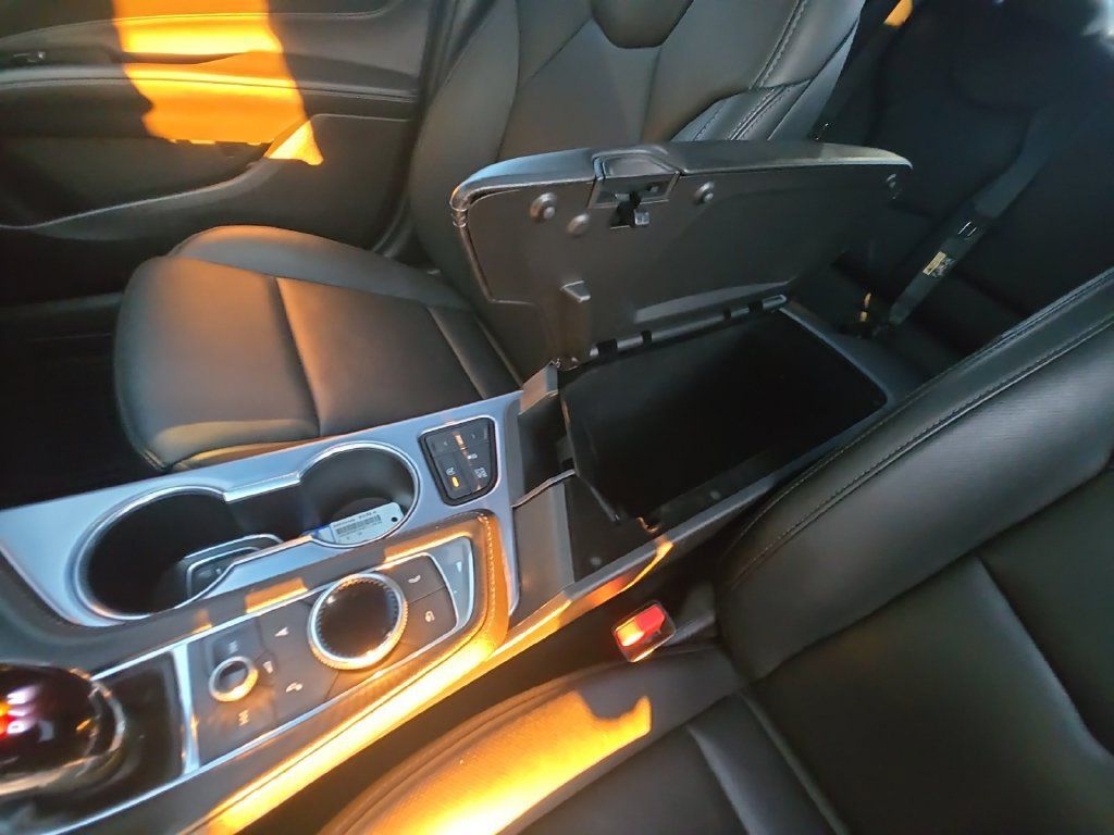 Used 2021 Cadillac CT4 Premium Luxury AWD/4WD image 33