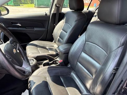 Used 2014 Chevrolet Cruze LT FWD image 13