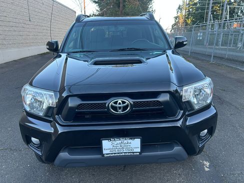 Used 2013 Toyota Tacoma 4x4 Double Cab w/ TRD Sport Pkg image 2