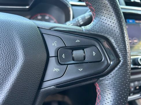 Used 2021 Chevrolet TrailBlazer RS w/ Sun and Liftgate Package FWD image 23