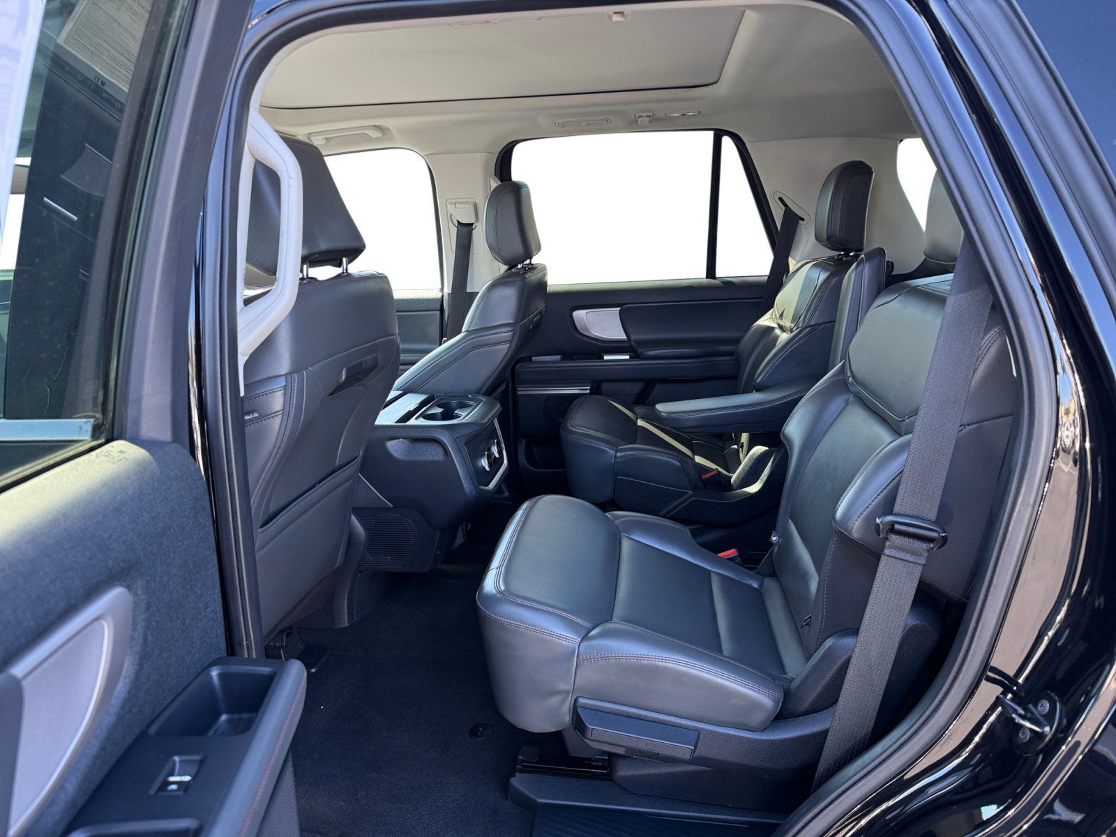 Certified 2025 Ford Expedition Active AWD/4WD image 16