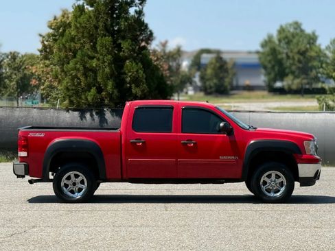 Used 2013 GMC Sierra 1500 SLE w/ Power Tech Package AWD/4WD image 7