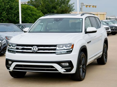 Used 2020 Volkswagen Atlas SE w/ Panoramic Sunroof Package AWD/4WD image 2