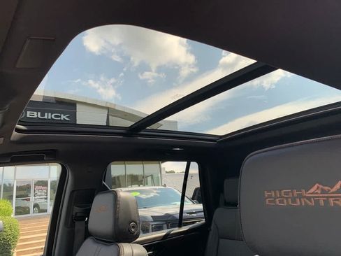 Used 2026 Chevrolet Tahoe High Country w/ Sun And Tow Package AWD/4WD image 25