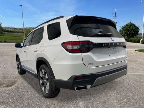 New 2026 Honda Pilot Elite image 4