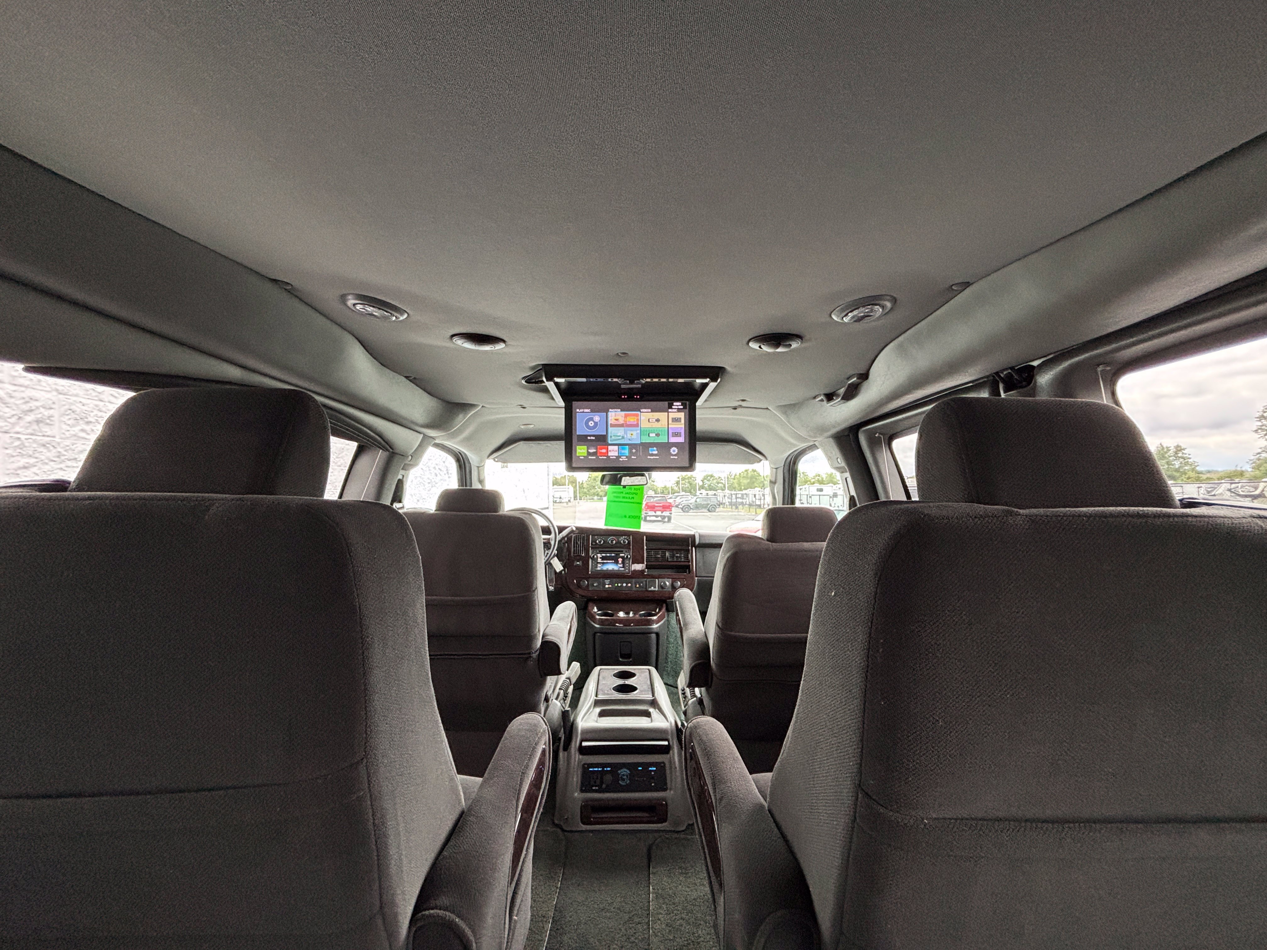 Used 2019 Chevrolet Express 2500 w/ Enhanced Convenience Package RWD image 3