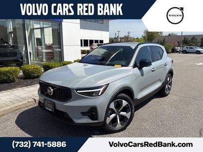 Used 2025 Volvo XC40 B5 Plus