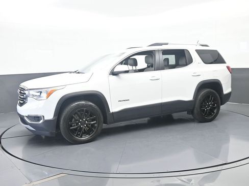 Used 2019 GMC Acadia SLT FWD image 2