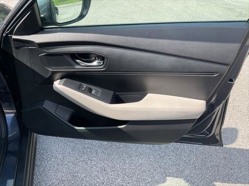 Used 2025 Honda Accord LX image 22