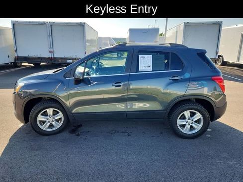 Used 2016 Chevrolet Trax LT w/ LT Convenience Package AWD/4WD image 4