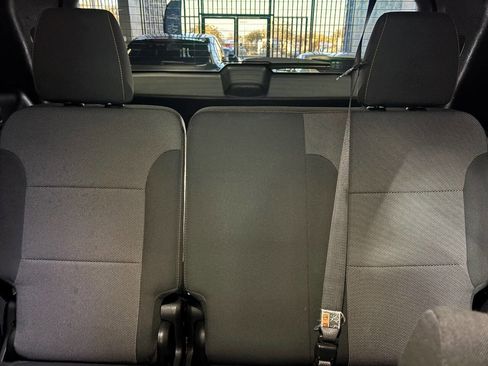 Used 2019 Chevrolet Traverse LT image 32