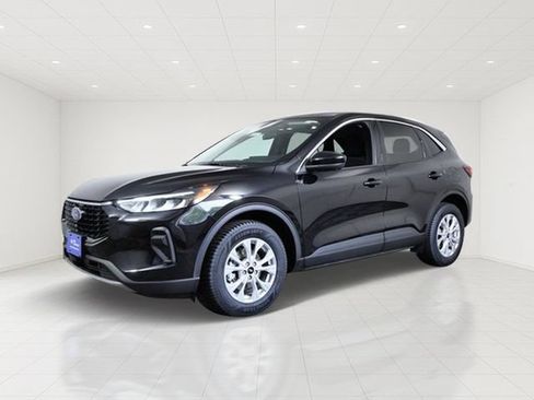 Certified 2023 Ford Escape Active w/ Tech Pack #2 AWD/4WD image 5