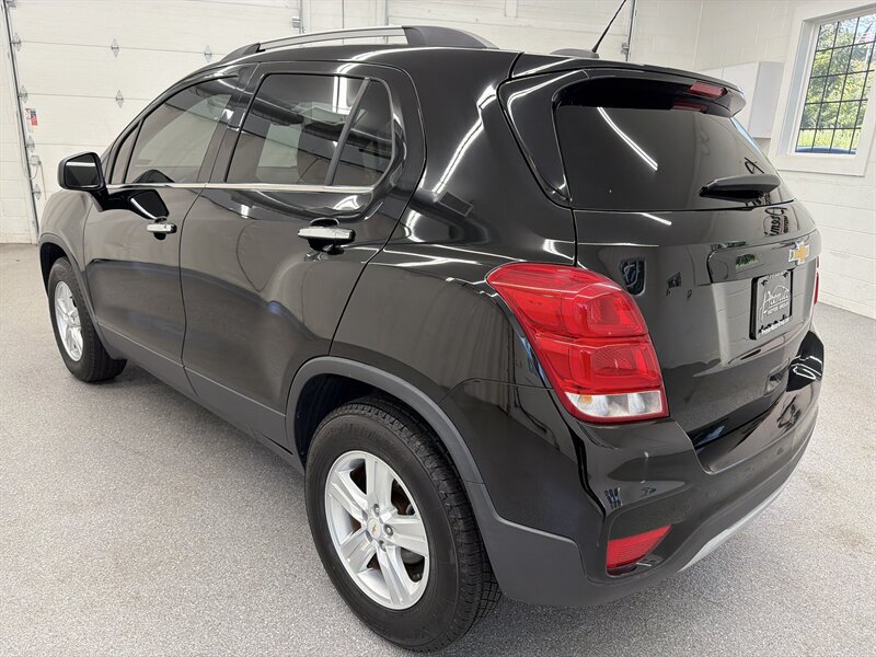 Used 2019 Chevrolet Trax LT w/ LT Convenience Package AWD/4WD image 7