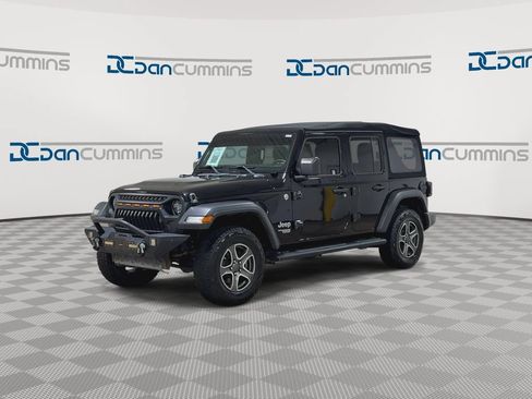 Used 2020 Jeep Wrangler Unlimited Sport S AWD/4WD image 5